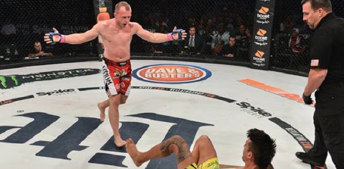 Kegyetlen TKO-győzelemmel tért vissza a Bellatorba Alexander Shlemenko, látványos befejezést hozott a főkártya többi meccse is (videók)
