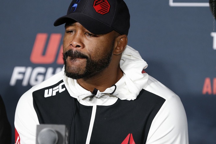 Rashad Evans kikerült a UFC 205 programjából
