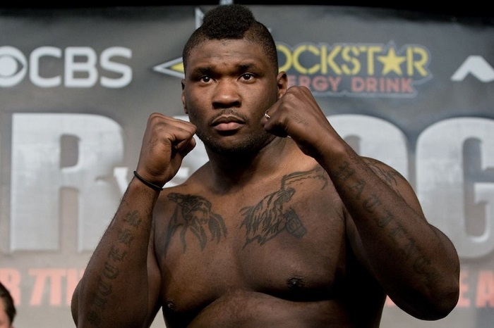 Férfiak vádolják szexuális zaklatással a Strikeforce egykori nehézsúlyú bunyósát