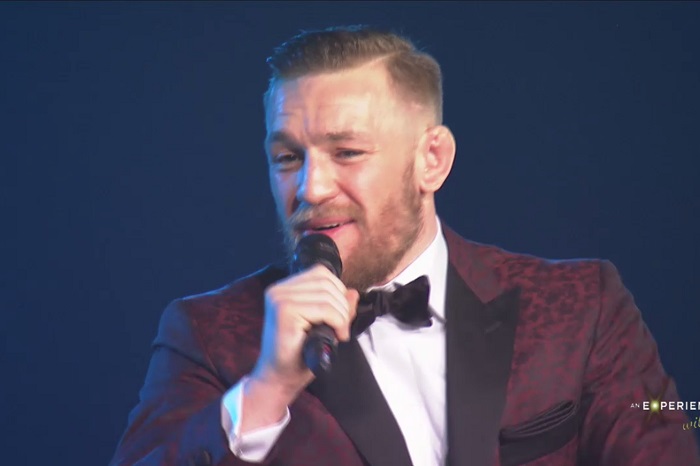 Conor McGregor enyhe traumás agysérülést szenvedett Floyd ellen