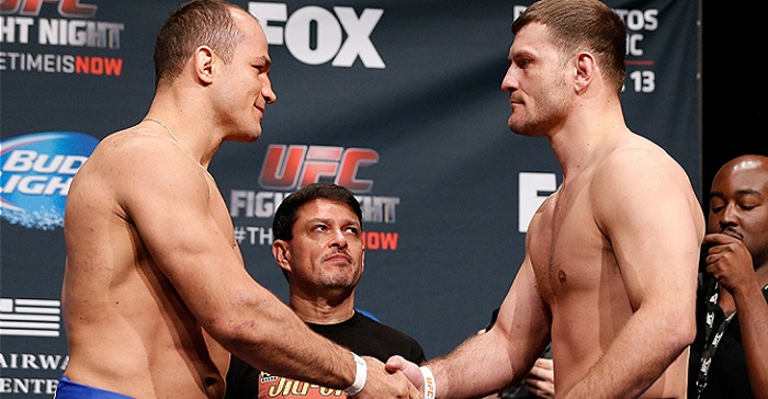 Hivatalos a Miocic-dos Santos 2