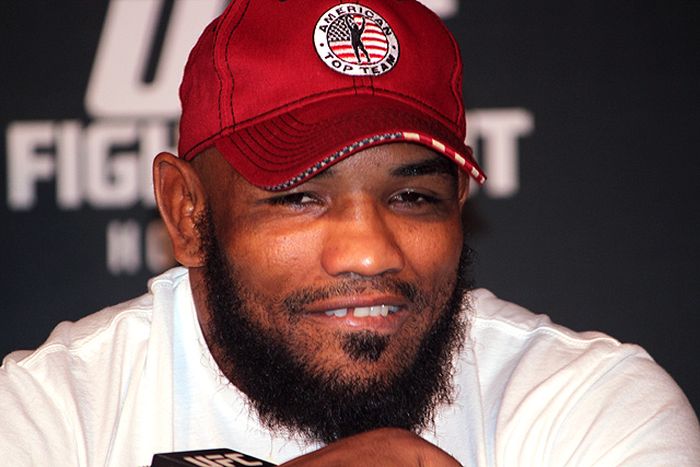 Yoel Romero-Robert Whittaker köztes címmeccs jön a UFC 213-ra