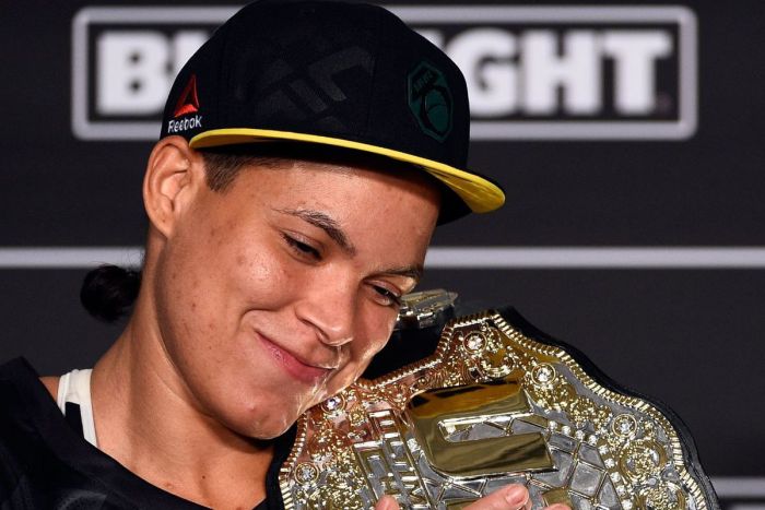 Amanda Nunes most még nem akarja Cris Cyborgot