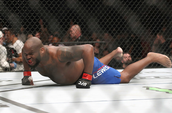 Derrick Lewis meggondolta magát, mégsem vonul vissza