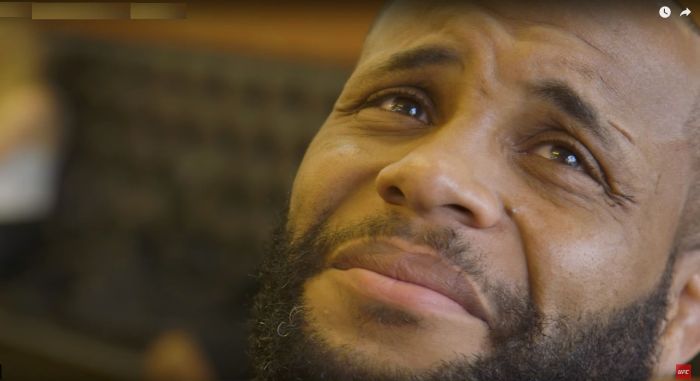 Az a fej! – UFC 214: Embedded, harmadik rész