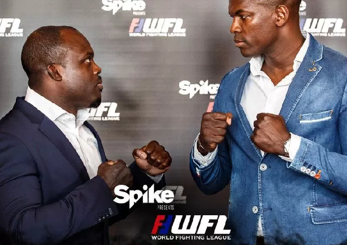 Bonjasky visszatér, Manhoef ellen megy október 29-én