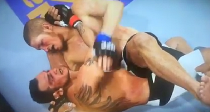 Tony Ferguson egy szívküldi twisterrel kampányol a Khabib elleni meccsért