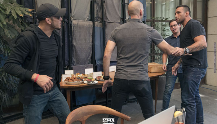 Ferguson és Werdum összebalhézott, szét kellett ültetni őket