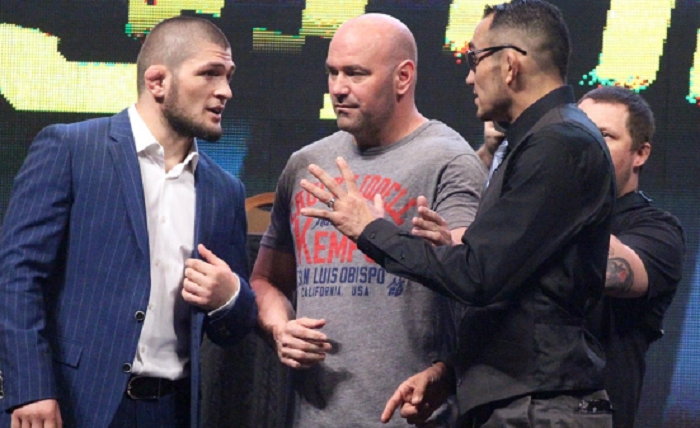 A UFC 217-re tervezték a Ferguson vs Nurmagomedov bunyót, de Khabib decemberig harcképtelen