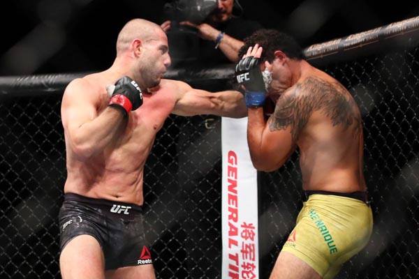 Gokhan Saki márciusban már harcolni szeretne 