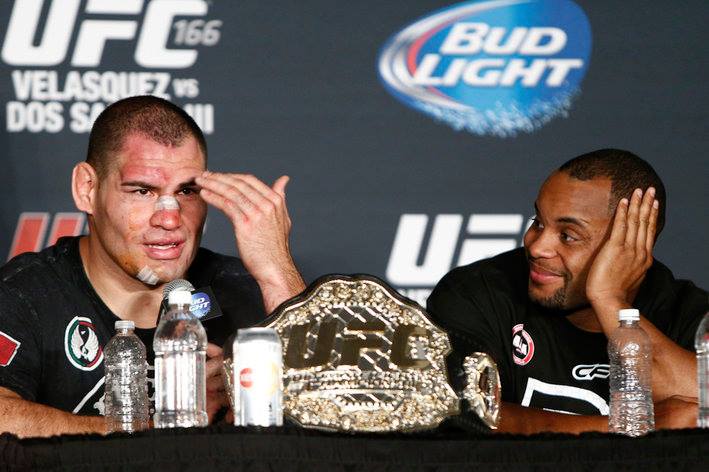 Daniel Cormier: Cain Velasquez edzésbe állt