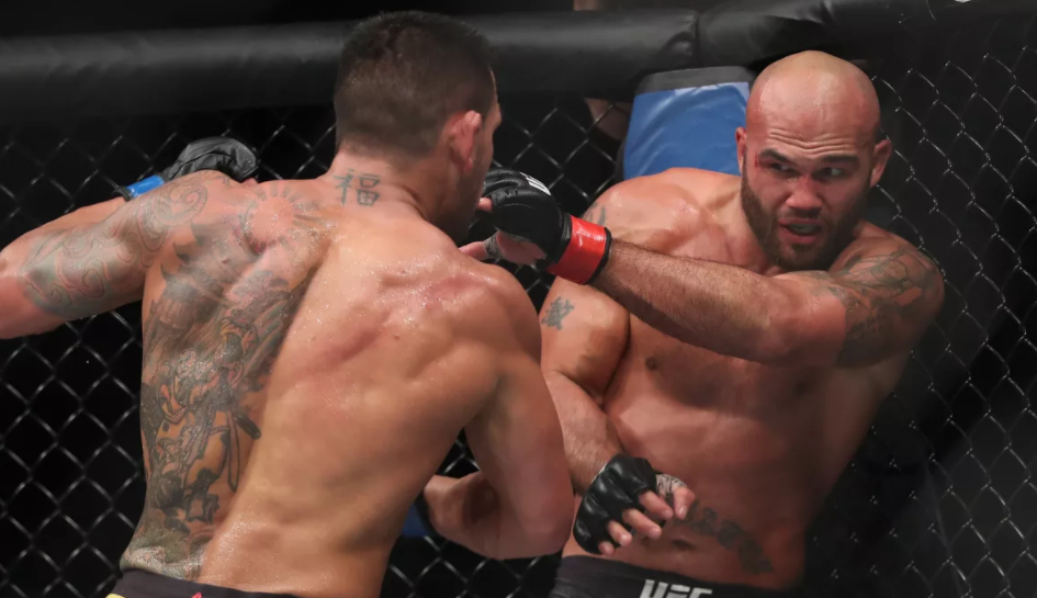 Twitter-csokrozás a hajnali UFC Fight Night: Lawler vs dos Anjos háborúkról