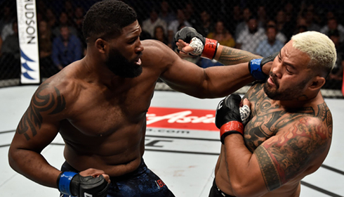Curtis Blaydes leiskolázta Mark Huntot hazai pályán