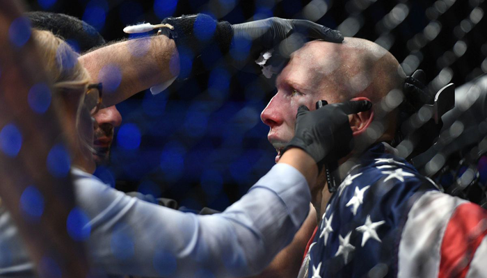 Megóvja a tegnap éjjeli vereségét a súlyosan megsérült Josh Emmett