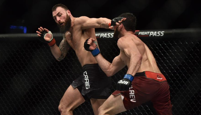 Kirúgás és visszavonulás helyett: Új szerződést kapott a hétvége hőse, Paul Craig