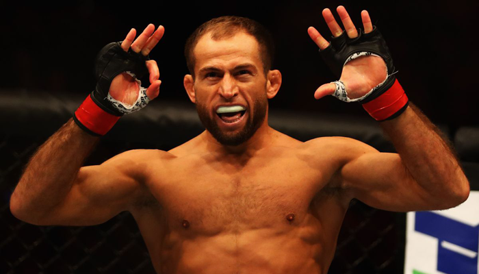 Taisumov mégsem jutott időben vízumhoz, a 224-en szeretne meccselni jobb híján