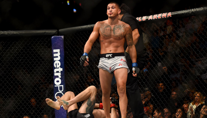 Visszatért Anthony Pettis, a magától elszállt bemérni is képtelen Michael Chiesa ellen!