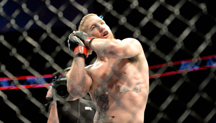 Irdatlan: Justin Gaethje 87 másodperc alatt rommá verte James Vicket!