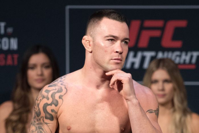 Colby Covington kihívta Tyron Woodleyt, majd belerúgott a földön fekvő Tillbe