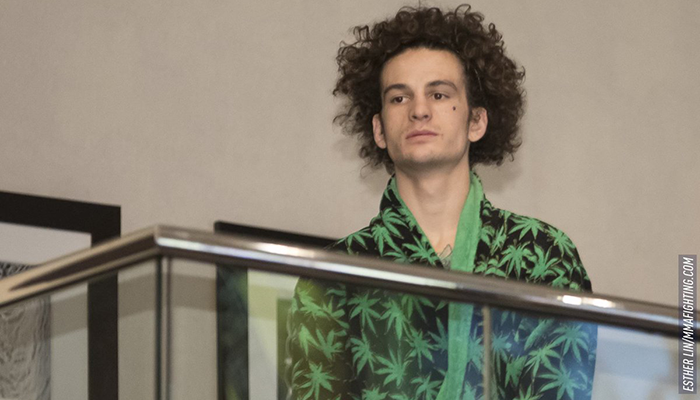 És itt az első áldozat reggeli cikkünkhöz kapcsolódóan, Sean O'Malley maga jelentette be bukását!