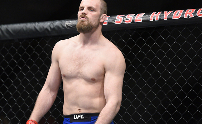 Közel másfél évnyi kihagyást követően tér vissza Gunnar Nelson a UFC 231-en!
