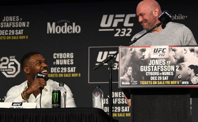 Jon Jones: ”Hiányzott a karrierem, amit innentől kezdve még nagyobb tisztelettel kezelek majd.”