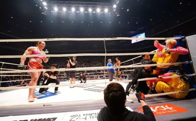 Gabi Garcia meccse idő előtt véget ért a Rizin szilveszteri gáláján, és persze megint volt botrány