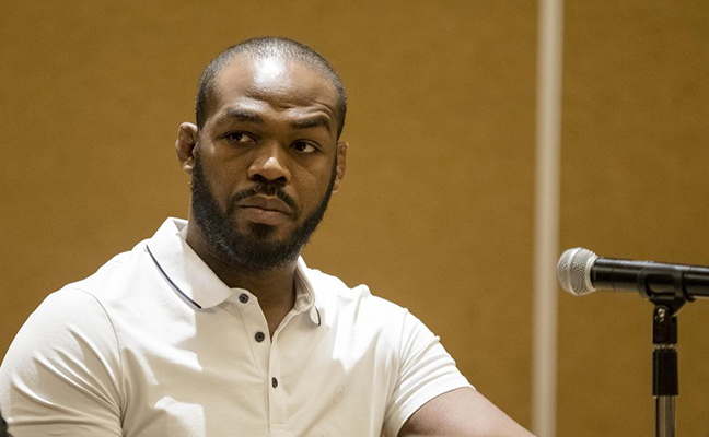 Újra harcolhat Jon Jones, de óriási ötlettel állt elé a CSAC tegnap esti meghallgatása során!