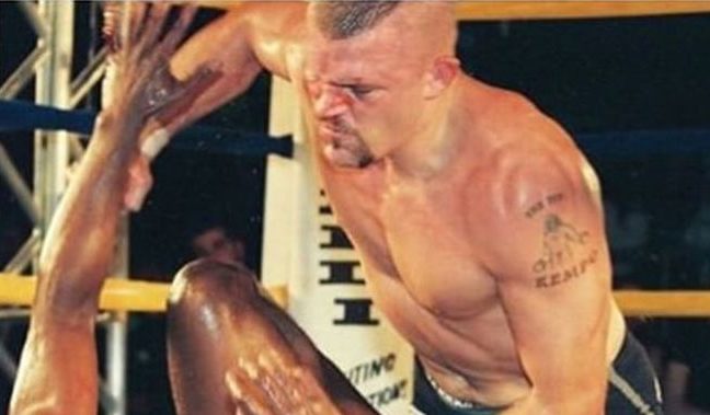 Nem akarod kihagyni ezt az puszta kezes, szabályok nélküli Chuck Liddell bunyót (videó)