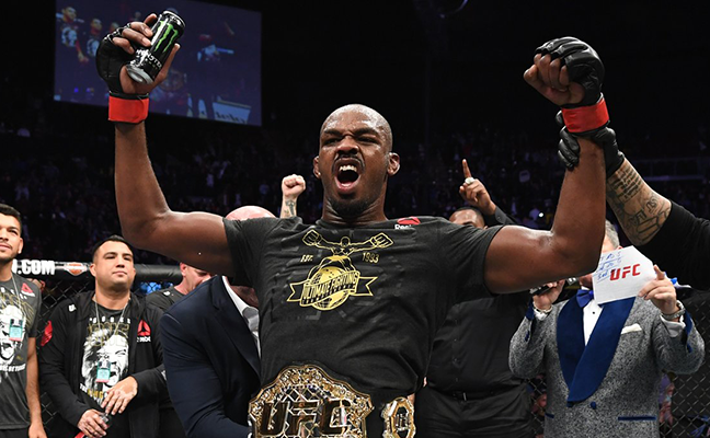 Meg sem erőltette magát, simán két és fél menet alatt legyőzte Alexander Gustafssont, Jon Jones...