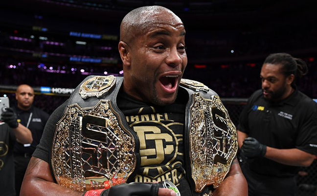 Egyre inkább úgy néz ki, eltolódhat Daniel Cormier márciusra tervezett visszavonulása!