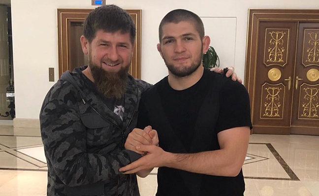 Khabibnak semmi terve leforgatnia a videót, mellyel enyhíthetne büntetésén, egy egész várost moralizál...