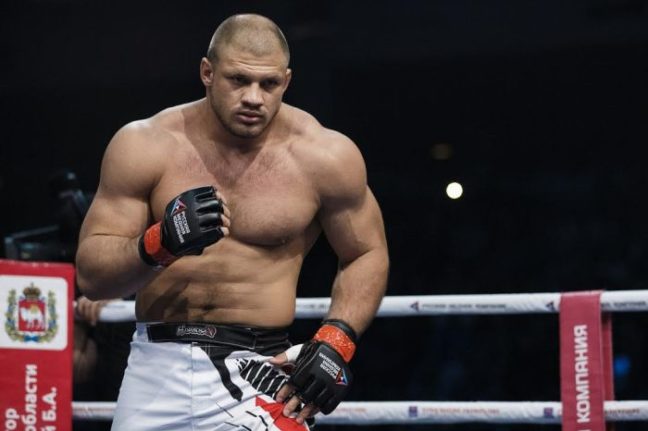 Veretlen (15-0) orosz hegyomlást igazolt le a UFC