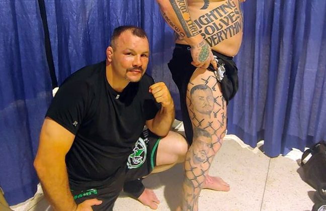 Ki az a Travis Fulton?