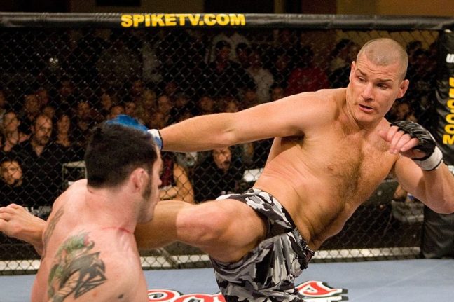 Napra pontosan 13 éve: Michael Bisping TKO-val debütál a UFC-ben (videó)