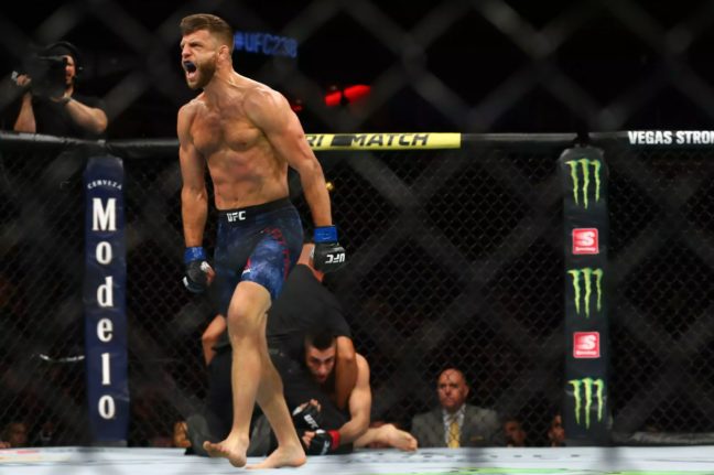 Három helyen eltört Ricardo Lamas állkapcsa a UFC 238-on