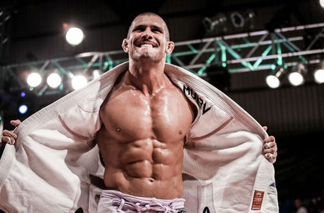 A UFC-hez igazolt minden idők egyik legjobb jitsusa, Rodolfo Vieira