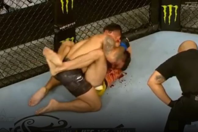 18+: brutális vérfürdő Mike Perry és Vicente Luque közönségdíjas meccsén