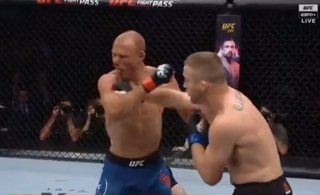 Gaethje kiütötte Cowboy-t, a Khabib vs. Tony nyertesét akarja