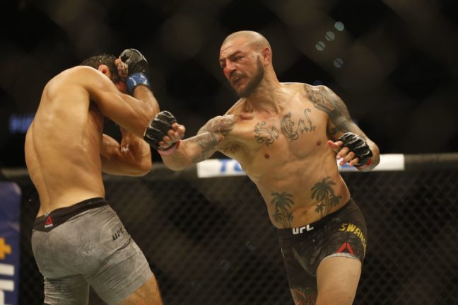 Eltört Cub Swanson keze, jövőre harcolhat leghamarabb