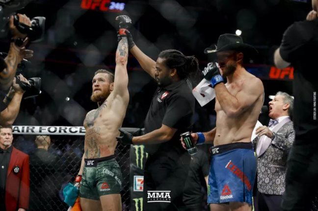 Eltört Cowboy orra és arccsontja