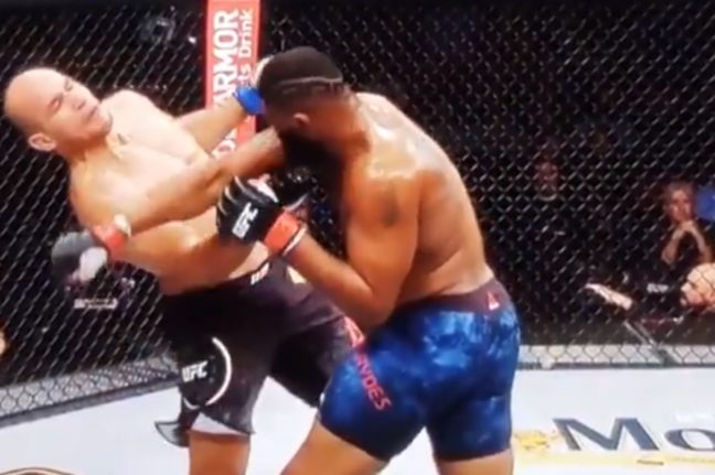 Videó: így rombolta le Curtis Blaydes Junior dos Santos-t