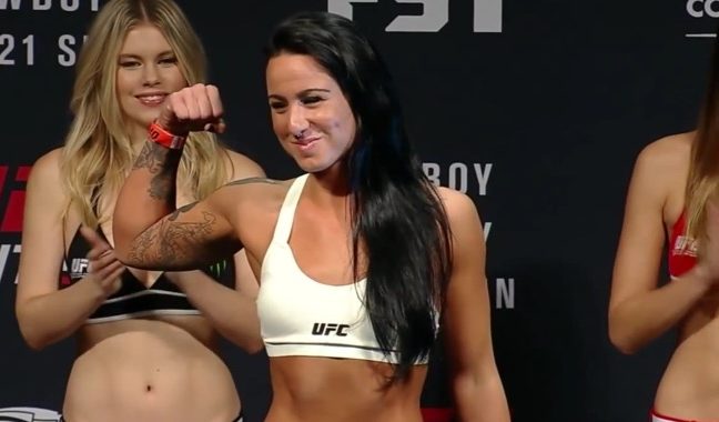 Ashlee Evans-Smith: fizessék ki a harcosokat az elmaradt gálák miatt