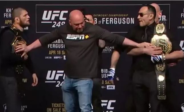 Ezek hangzottak el Khabib és Tony sajtótájékozatóján