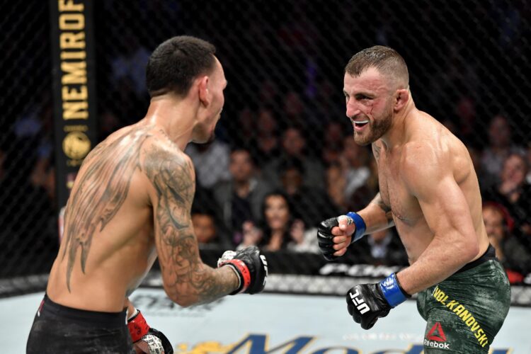 Dana White leszervezné a Max Holloway vs. Alexander Volkanovski 3-at