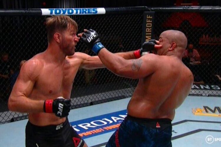 Daniel Cormier nem tudta fél szemmel megoldani Stipe Miocic-ot, a horvát megvédte a címét!