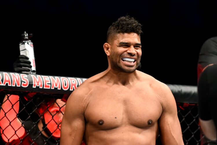 Alistair Overeem ellen bunyózna legközelebb Derrick Lewis