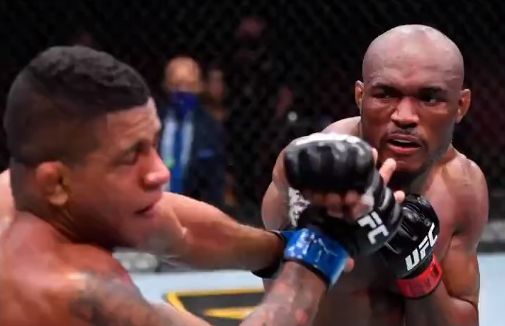 Óriási comeback-el, az év eddigi legjobb meccsén ütötte ki Kamaru Usman Gilbert Burns-t!