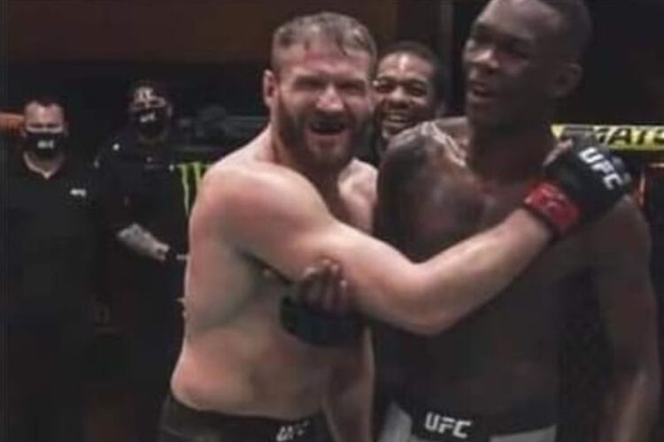 Eldobod az agyad, ha megtudod, min nevetett össze Blachowicz a meccs után Adesanyával