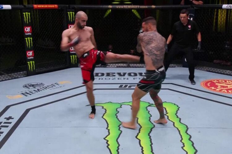 Brutális testrúgással finiselték Cub Swanson-t!